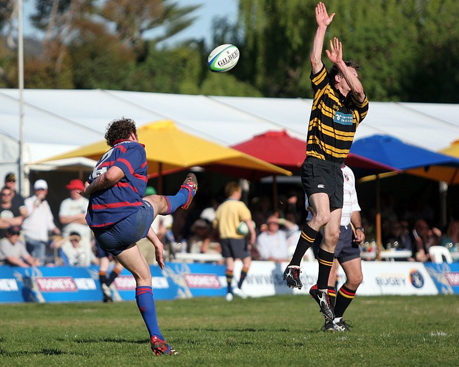 Andy Farquharson kicks